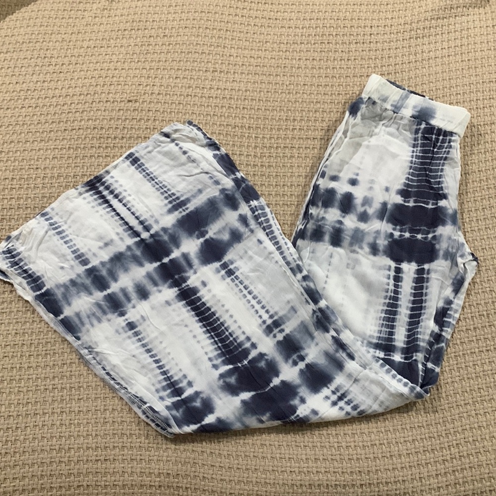 Olivaceous Flowy Beach Pants - Size Small